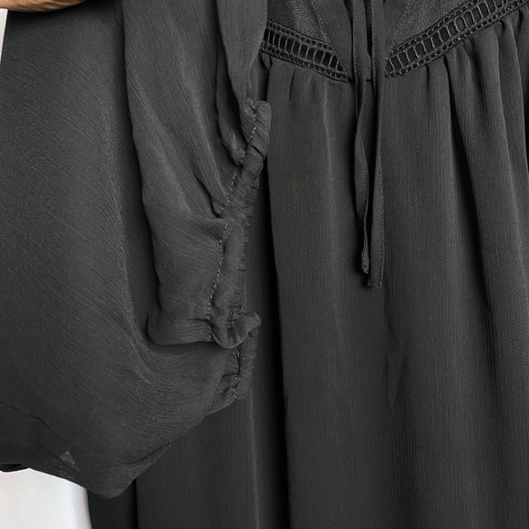 NWT Torrid Plus Size Crinkled Chiffon Black Embroidered Long Sleeve Blouse 6X - Picture 8 of 11